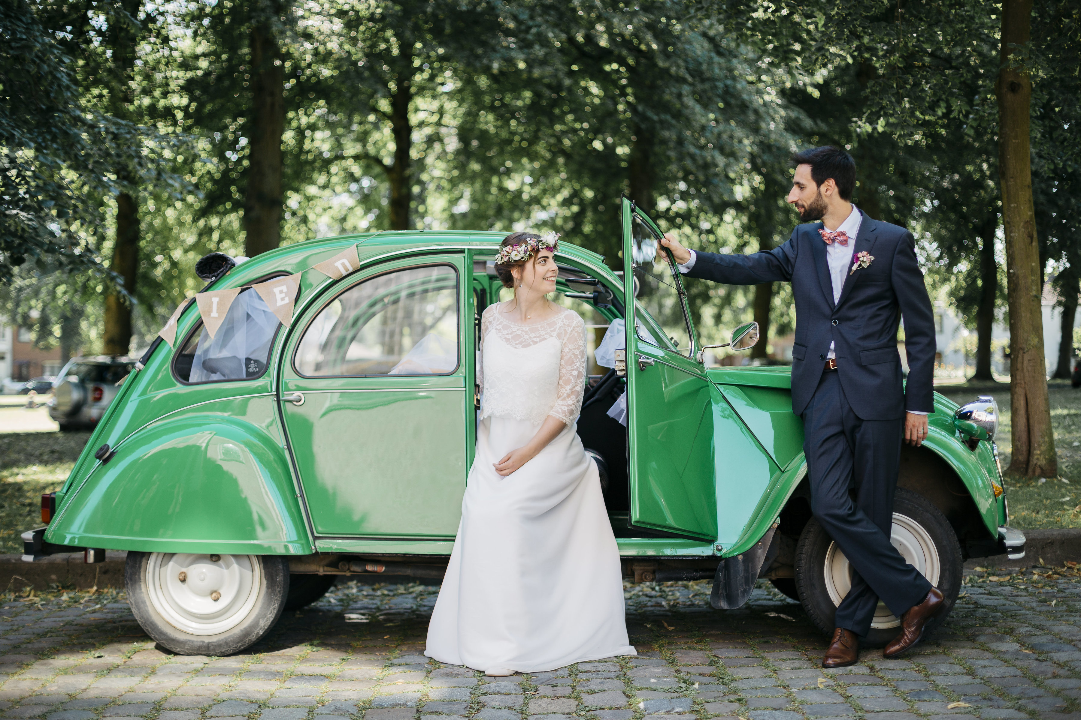 Mariage en robe de mariée de chez Queen to be à Bruxelles