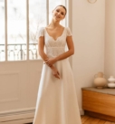 Rosée du Matin, robe de mariée par Elsa Gary, showroom Queen to be à Bruxelles