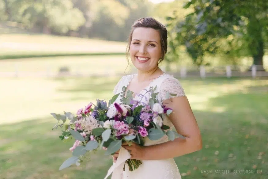 Louise, notre Mariée du Jour, avec sa robe de mariée Elsa Gary