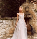 Halani, robe de mariée Madi Lane, showroom Queen to be