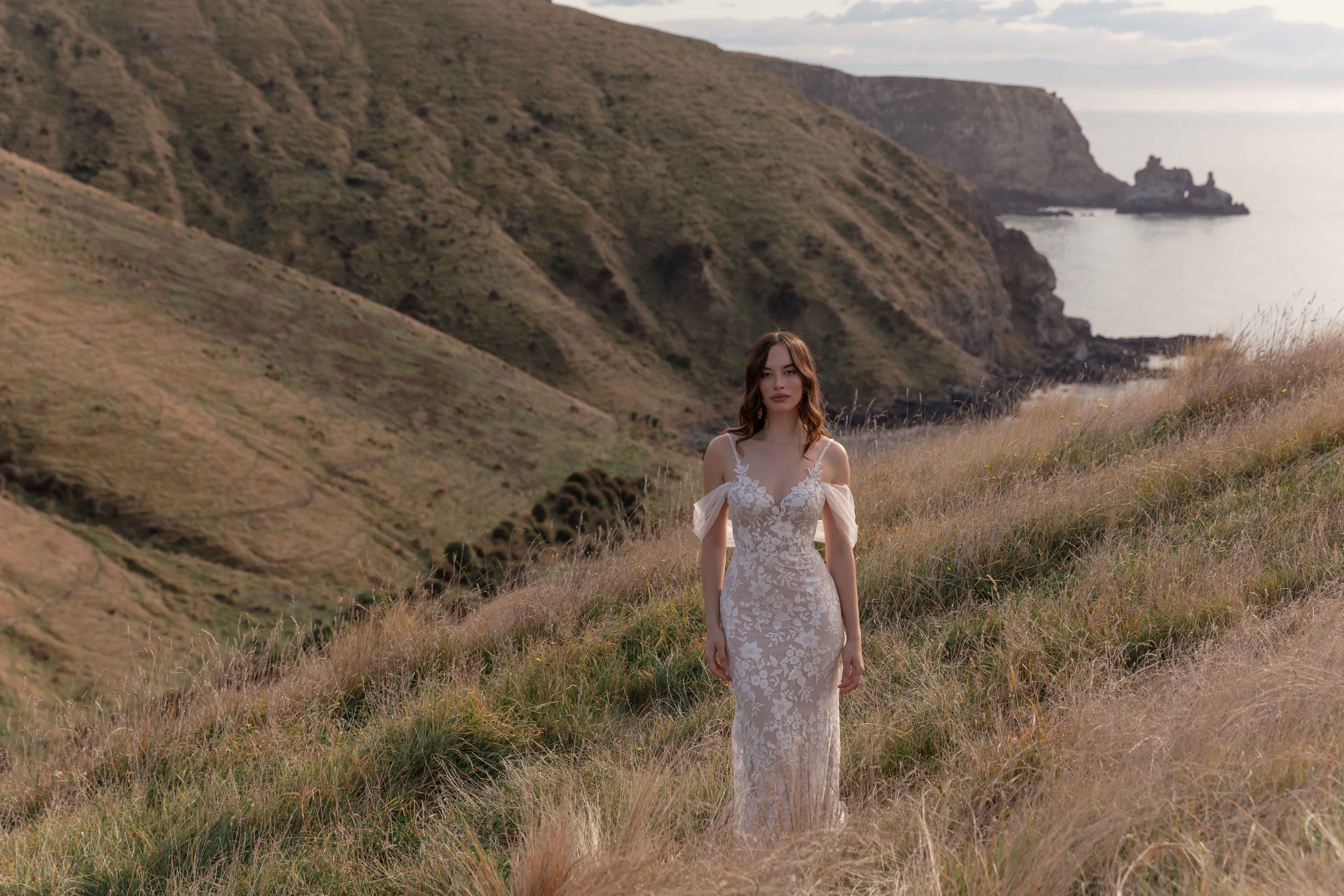 Kendall, robe de mariée Madi Lane, showroom Queen to be