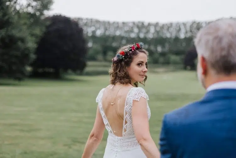 Caroline, notre Mariée du Jour, avec sa robe de mariée Elsa Gary