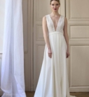 Vénus, robe de mariée par Elsa Gary, showroom Queen to be à Bruxelles