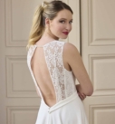 Vénus, robe de mariée par Elsa Gary, showroom Queen to be à Bruxelles