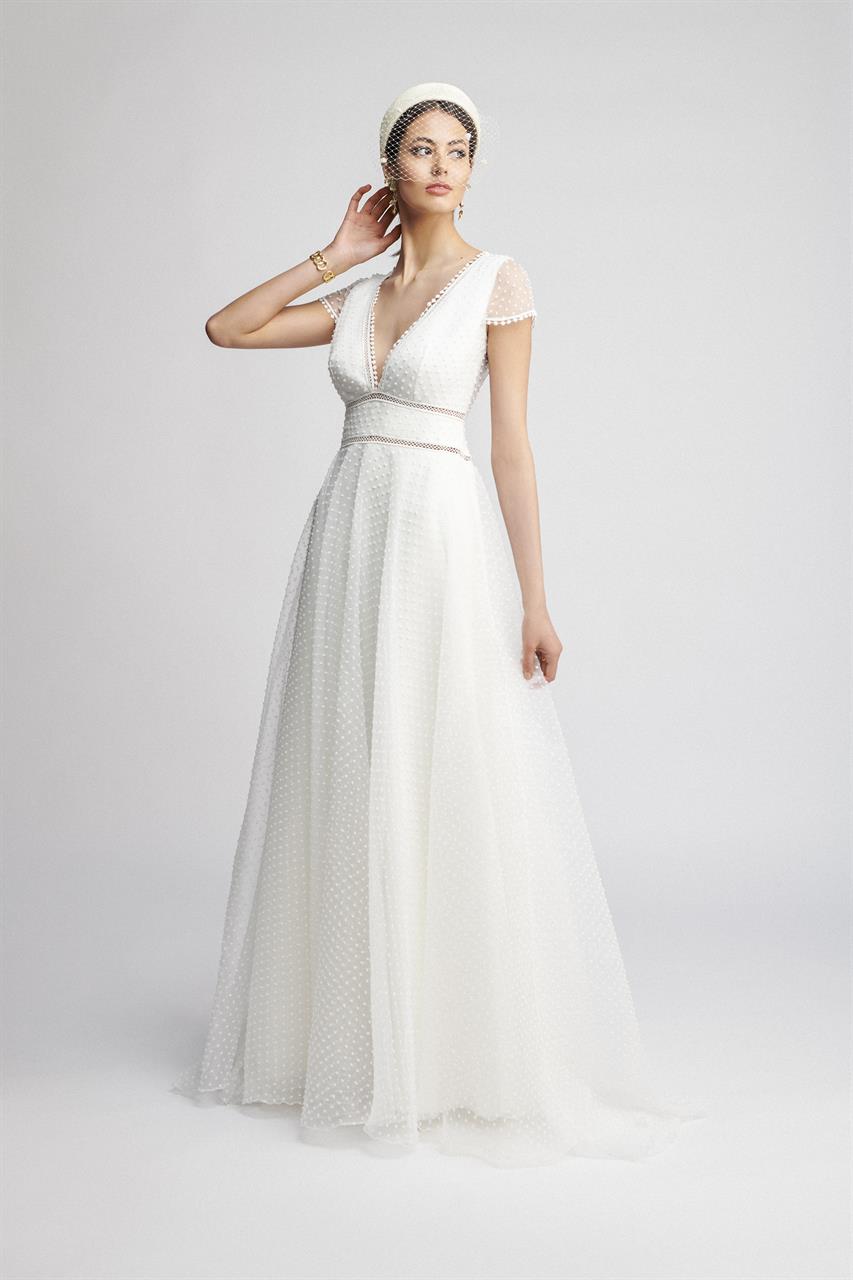 La Nuit Magique, robe de mariée Marylise, au showroom Queen to be