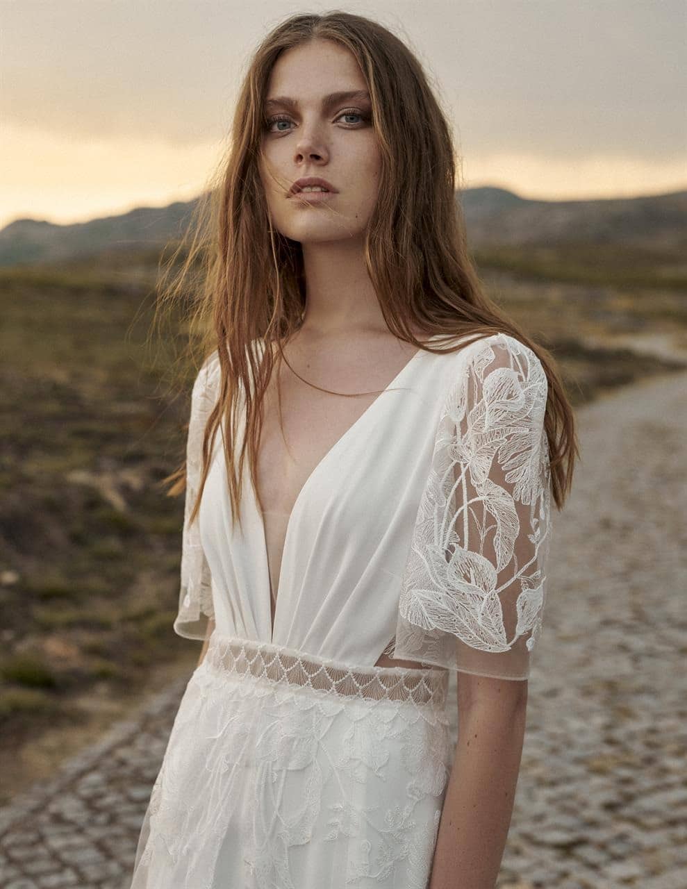 Lily of the Valey, robe de mariée Rembo Styling, au showroom Queen to be