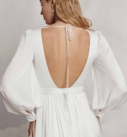 Mia, par Catherine Deane, créatrice de robes de mariée chez Queen to be