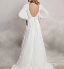 Mia, par Catherine Deane, créatrice de robes de mariée chez Queen to be
