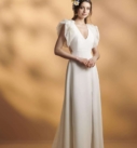 Nacre, robe de mariée Rembo Styling, au showroom Queen to be