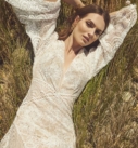 Zara, robe de mariée Rembo Styling, au showroom Queen to be