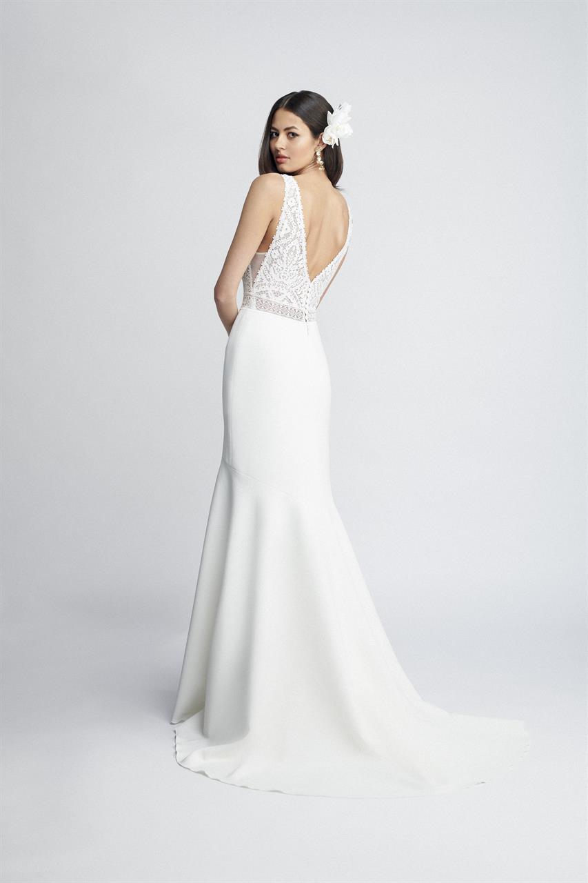 Vivianne, robe de mariée Marylise, au showroom Queen to be