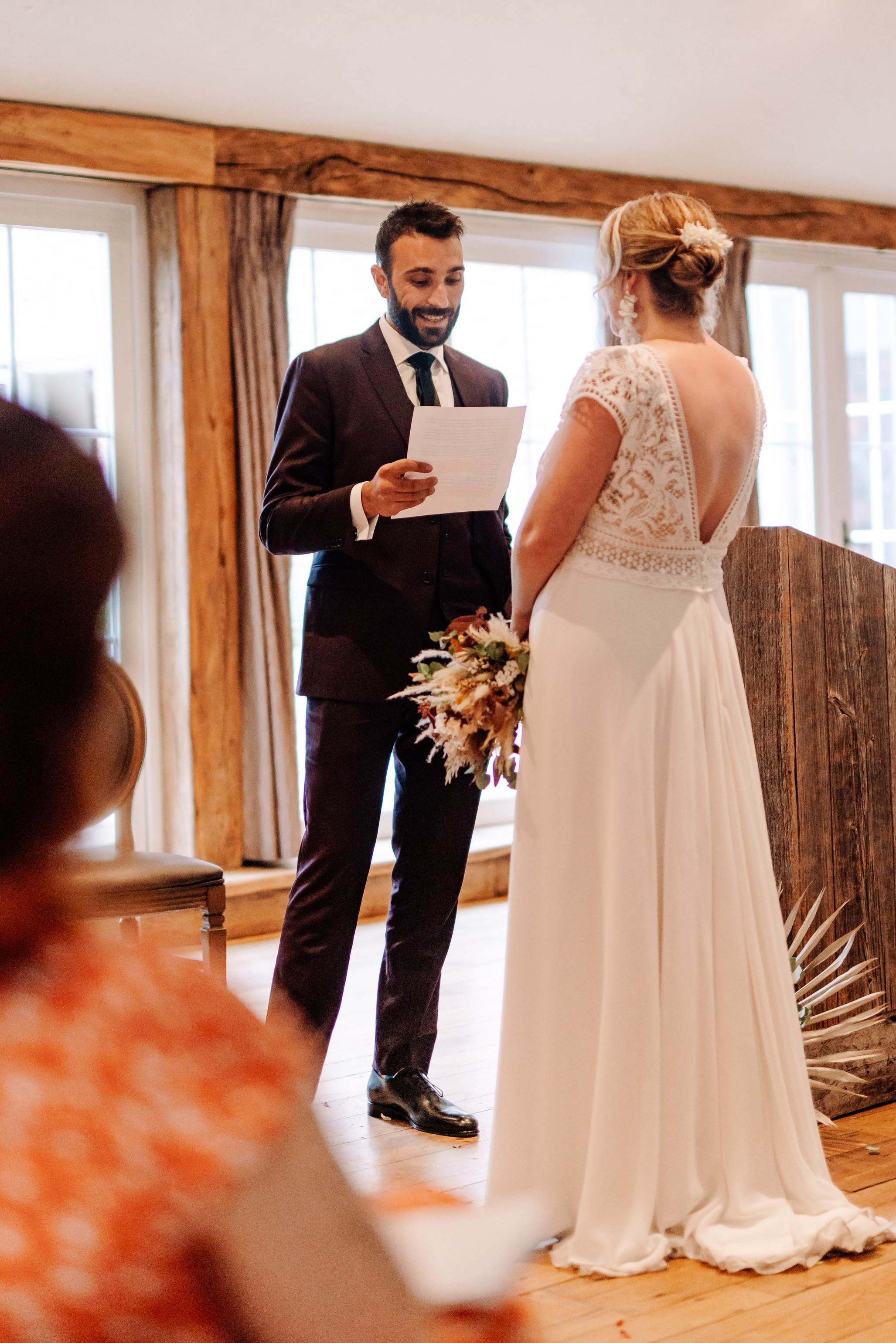 Sophie, Queen du jour dans sa robe de mariée par Elsa Gary