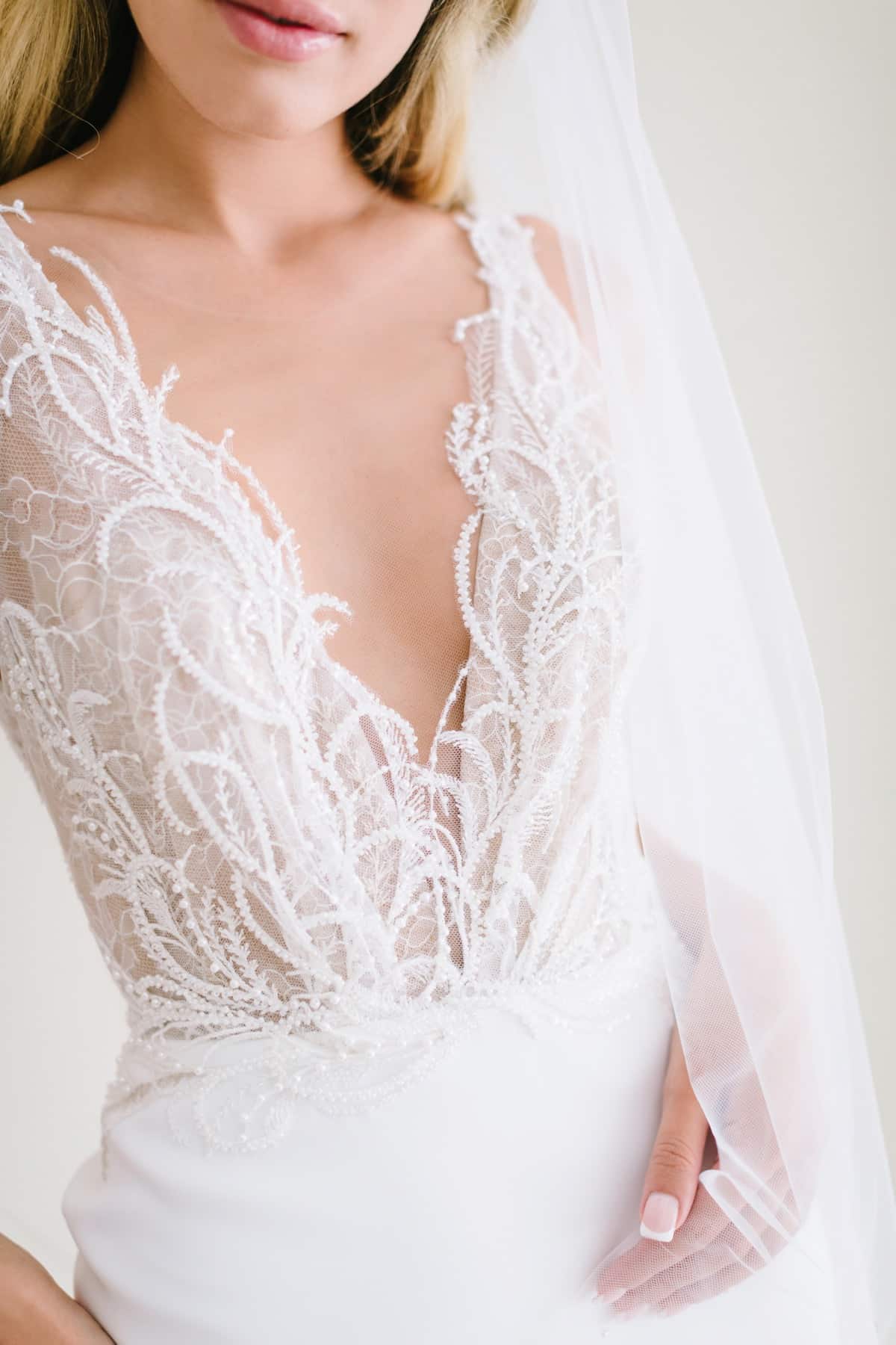 Flint par Watters, créatrice de robes de mariée chez Queen to be