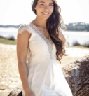 Venus, robe de mariée par Angeola, showroom Queen to be