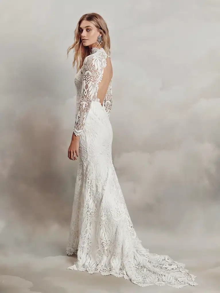 Tori Gown, robe de mariée de créateur par Catherine Deane, showroom Queen to be