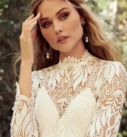Tori Gown, robe de mariée de créateur par Catherine Deane, showroom Queen to be