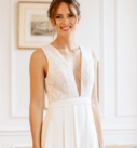 Vénus, robe de mariée par Elsa Gary, showroom Queen to be à Bruxelles
