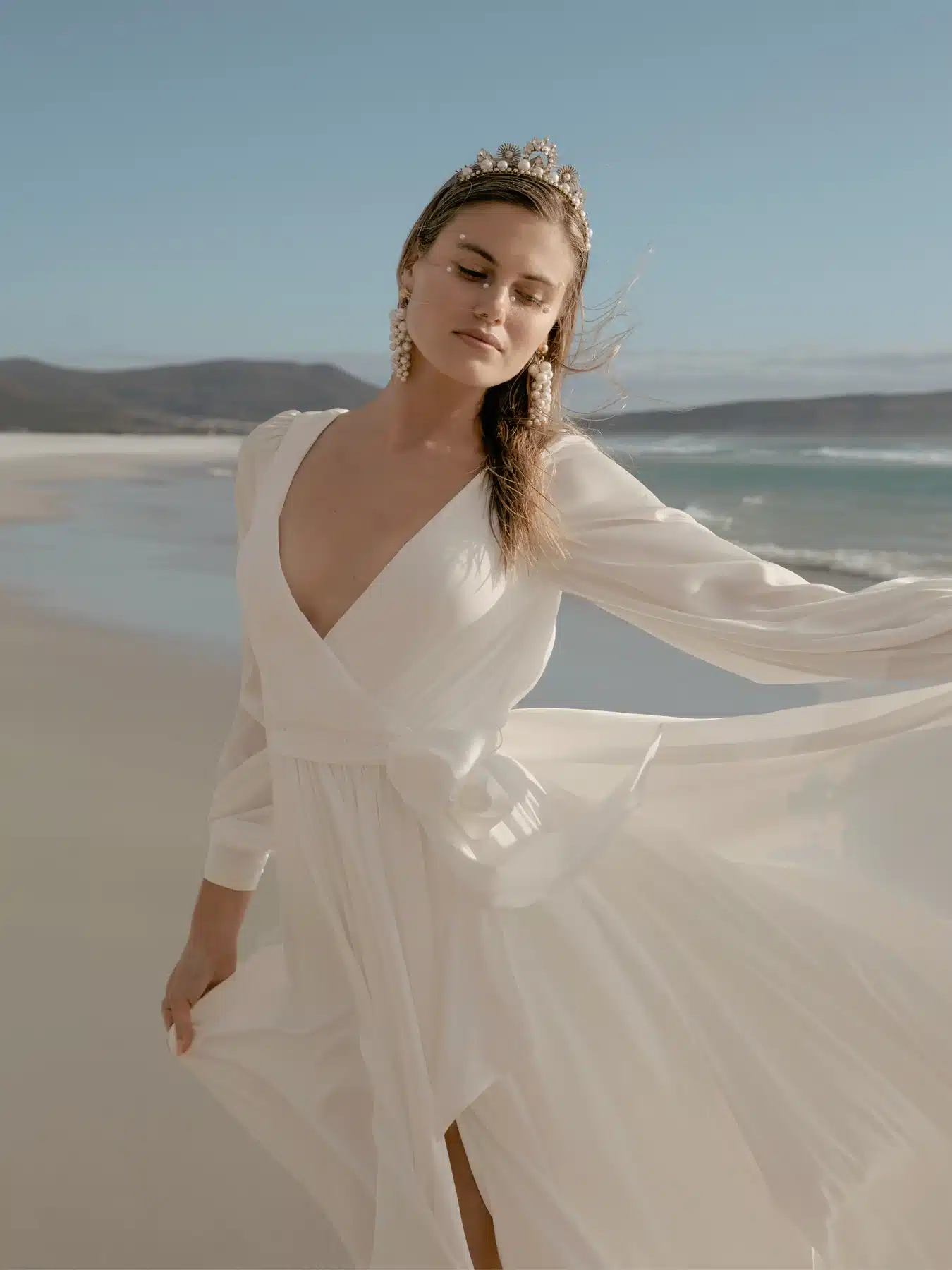 Mia, par Catherine Deane, créatrice de robes de mariée chez Queen to be Mia, par Catherine Deane, créatrice de robes de mariée chez Queen to be