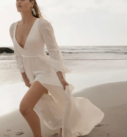 Mia, par Catherine Deane, créatrice de robes de mariée chez Queen to be