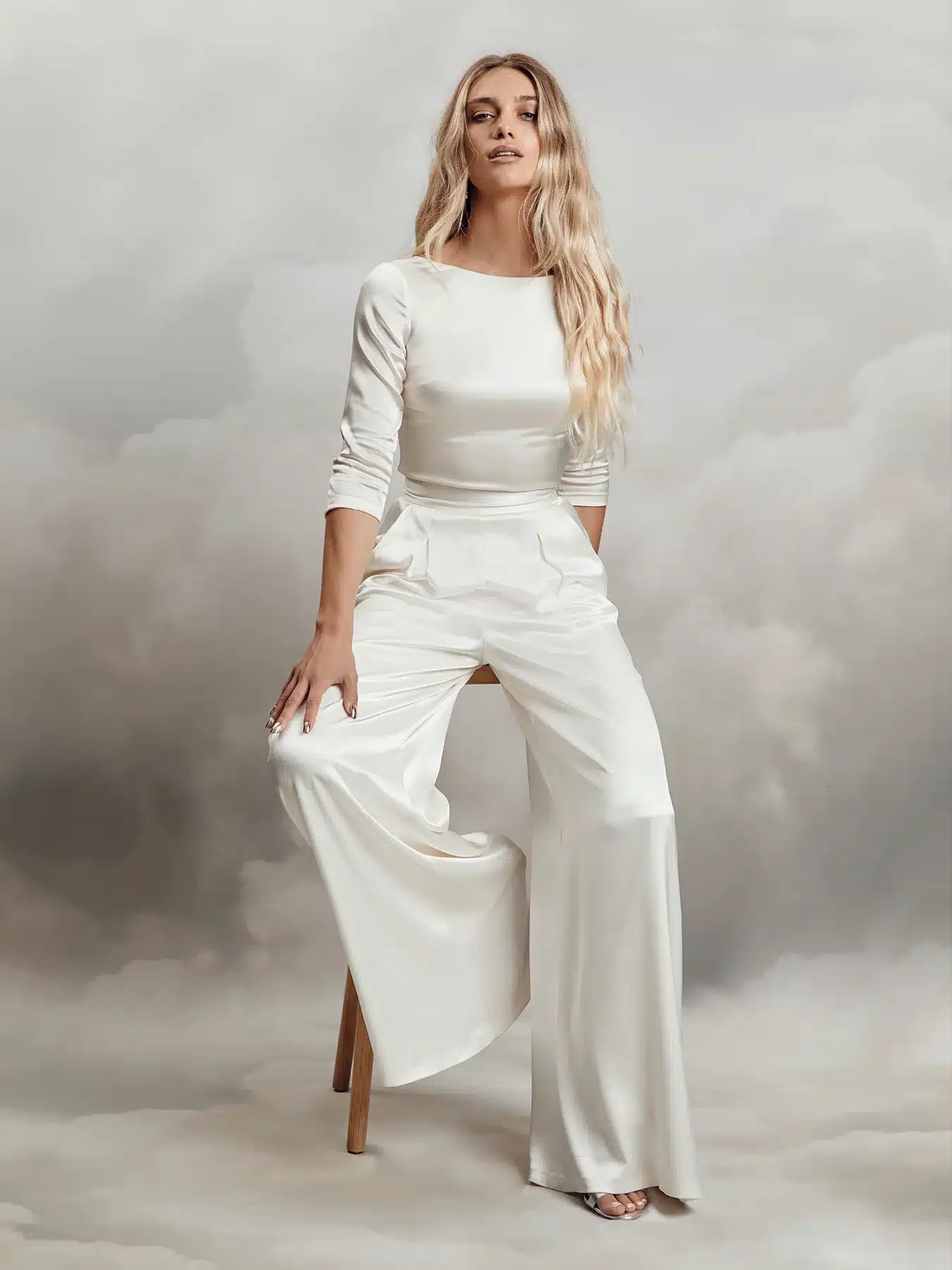 Aurelia, robe de mariée Catherine Deane, au showroom Queen to be