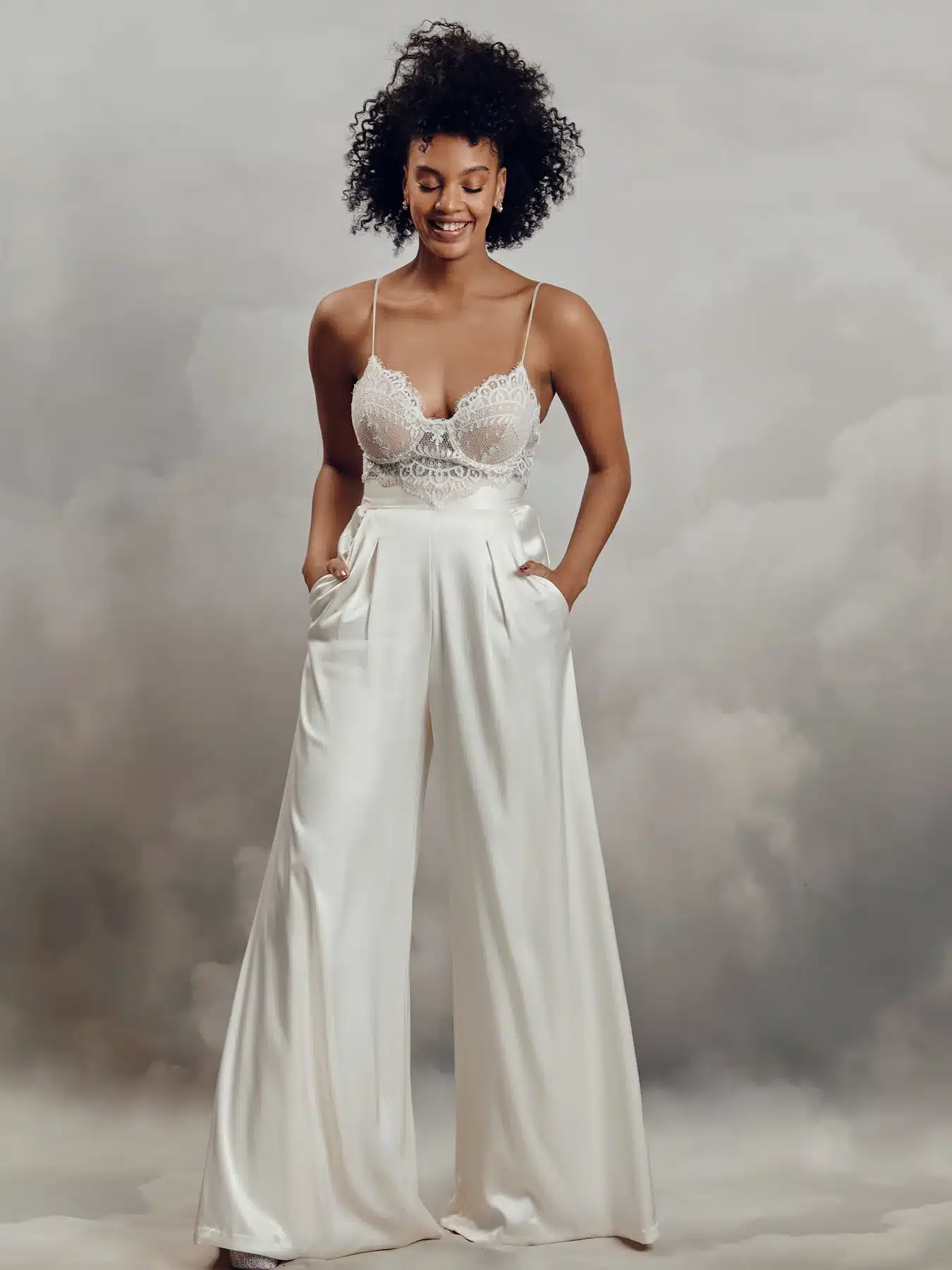 Aurelia, robe de mariée Catherine Deane, au showroom Queen to be