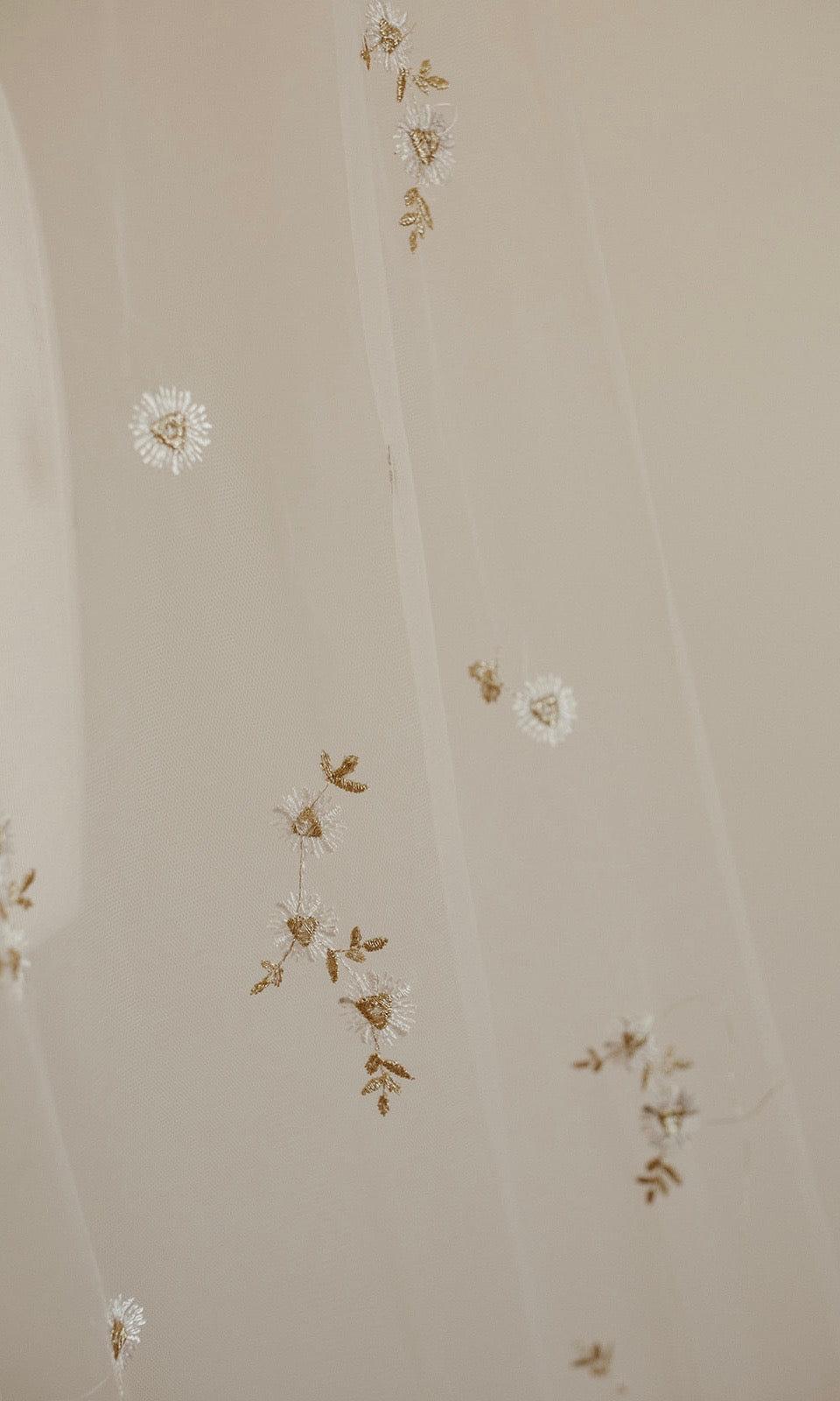 Luna Veil par Daughters of Simone, créatrice de robe de mariée