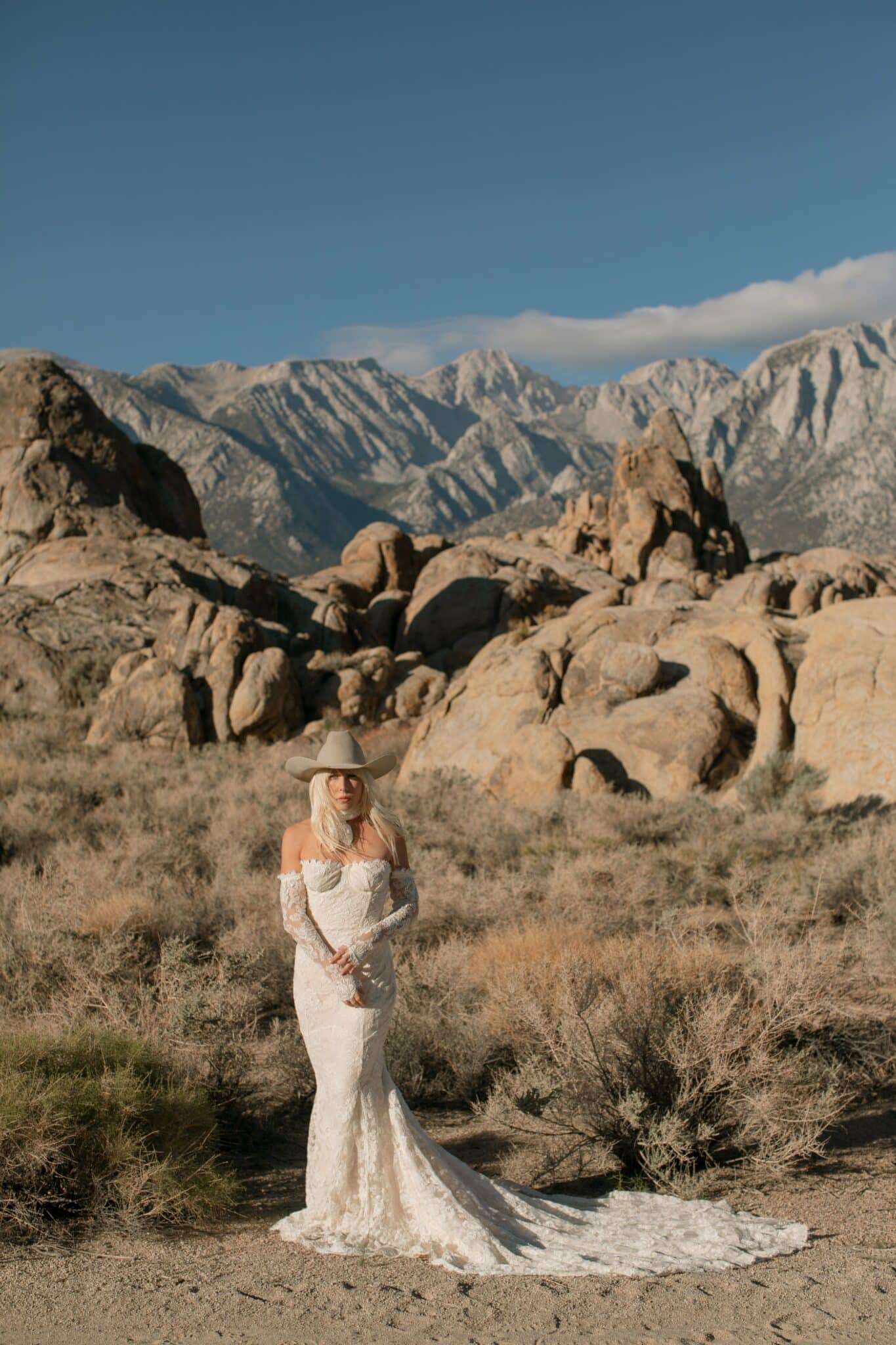 Ren par Daughters of Simone, créatrice de robe de mariée