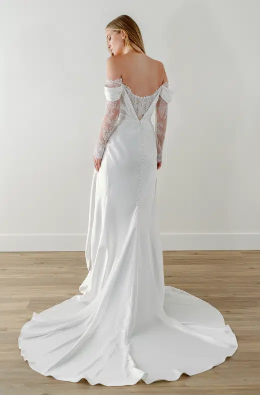 Harlow Watters  Harlow by Watters chez Queen to Be