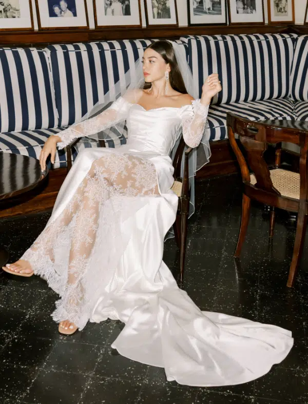 Harlow Watters Harlow by Watters chez Queen to Be