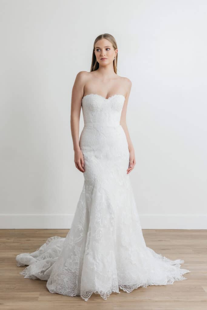 Aramita, une Robe demariée Sirène en Dentelle Élégante et Intemporelle