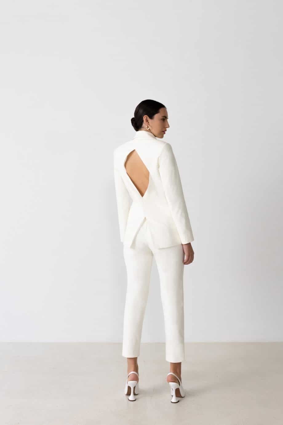 Amelia Jacket, robe de mariée minimaliste, pas chère, de la créatrice Grecque Annadi